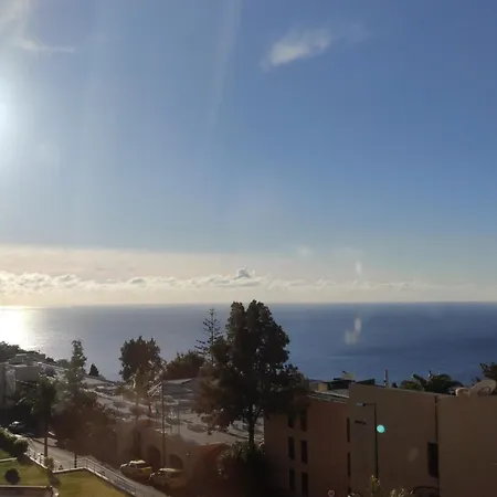 Sunny Ocean View Daire Caniço